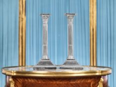 A PAIR OF EDWARD VII STERLING SILVER CANDLESTICKS C. 1906