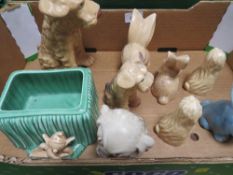 A tray of assorted Sylvac animal figures etc