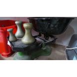 A set of vintage cast iron potatoes weighing scales, to include brass and cast iron weights