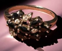 Silberring-925-, klare und schwarze Steine, RG 63, 3,7 gr-