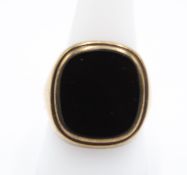 333er GG-Herrenring, Onyxplatte, zus. ca. 9,2gr., RG 62