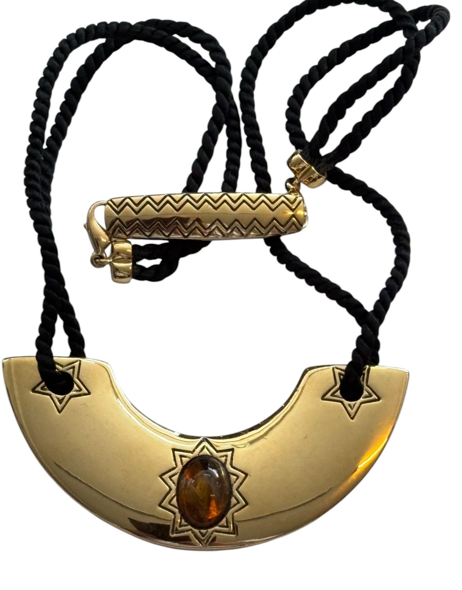 Double Collier Pierre Lang, brauner Cabouchon, doppelte Stoffschnur, L-ca. 46cm, 68,2 gr.