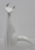 modern gestaltete Figur eines Fuchses, Entw. Jaroslav Jezek, Weißporzellan, ungemarkt, ca. H-20cm