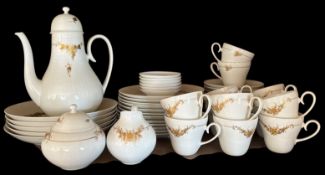 Kaffeeservice "Rosenthal" Romanze in Gold für 12 Personen, aber nur 11 Tassen, 5 kleine Teller anbe