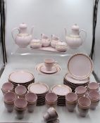 Kaffeeservice, Hutschenreuther, Porcelaine Rosé, 2x Kaffeekannen, je 2x Milch und Zucker, kl. Table