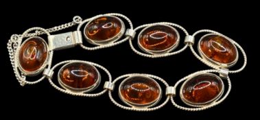 Silberarmband mit Bernsteinen, 3 div. undeutliche Punzen (Minerva-Kopf?), ca. 19 cm, Sicherheitsket