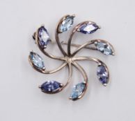 925er Silber-Brosche, blauer Steinbesatz, 8,4gr., ca. D-3,5cm