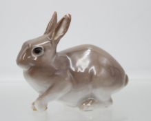 Kaninchen, Bing & Gröndahl, Entw. Karl Otto Johansen, Modellnr. 2422, Unterglasurfarben, ca. H-9,5c