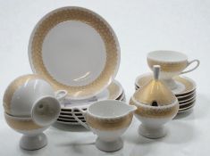 17 Serviceteile, Krautheim, Golddekor, 70erJahre, Milch und Zucker, 3 Tassen, je 6x U.T und Kuchent