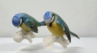 2x div. Vogelfiguren, ENS Volkstedt, Unterglasurfarben, ca. H-7,2cm