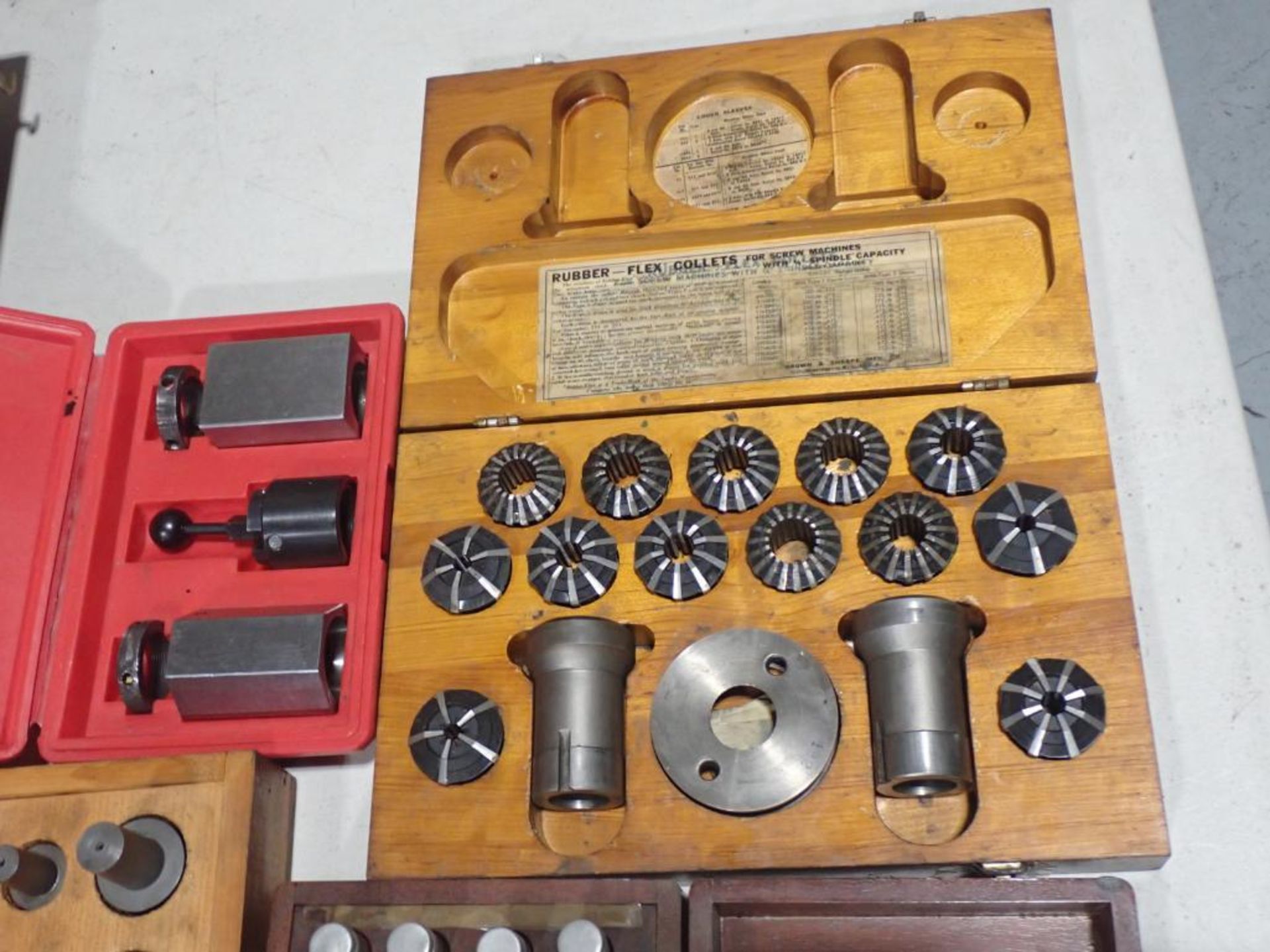 LOT - KEYWAY SET, REAMERS, RUBBER FLEX COLLETS & MILL CUTTERS