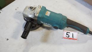 MAKITA GA 7050 7" ANGLE GRINDER (120V)