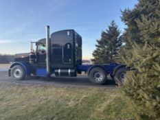 2005 PETERBILT MODEL 379 SHORT NOSE SLEEPER TRUCK W/ 60' RAISED ROOF & CATERPILLAR C15