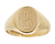 A 9k hallmarked gold gentleman's signet ring.