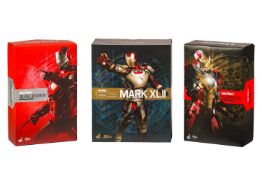 Hot Toys Iron Man 3 Silver Centurion 1:6 scale collectible figure, MMS213, in original box, together