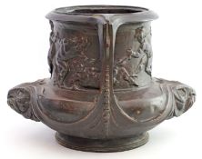 Große Art Nouveau-Jardinière.