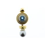 Yellow gold hanger with blue topaz