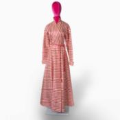 A fabulous loungewear set worn in the "Maisel vs. Lennon: The Cut Contest" episode of The Marvelous