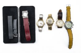 Konvolut diverser Herren Armbanduhren. 5 Stück, u.a. Citizen, Arctos. Zustand unterschiedlich