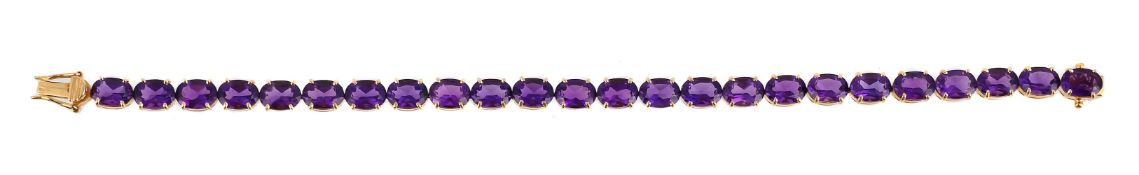 AN AMETHYST BRACELET
