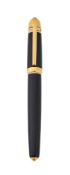 CARTIER, PASHA DE CARTIER, A BLACK LACQUER AND GOLD PLATED FOUNTAIN PEN