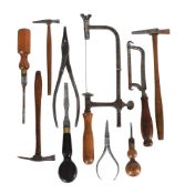 Y A GROUP OF CLOCKMAKER’S HAND TOOLS