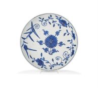 A Chinese blue and white saucer dish