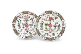 A large pair of Chinese Famille Verte dishes