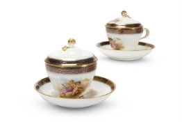 A PAIR OF MEISSEN CHOCOLATE CUPS, COVERS AND SAUCERS, CIRCA 1800
