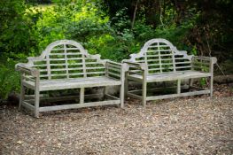 A PAIR OF TEAK GARDEN BENCHES, IN THE MANNER OF SIR EDWIN LUTYENS, 20TH CENTURY