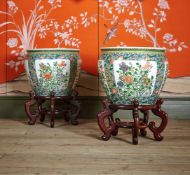 A LARGE PAIR OF FAMILLE VERTE JARDINIERES OR 'FISH BOWLS', 20TH CENTURY