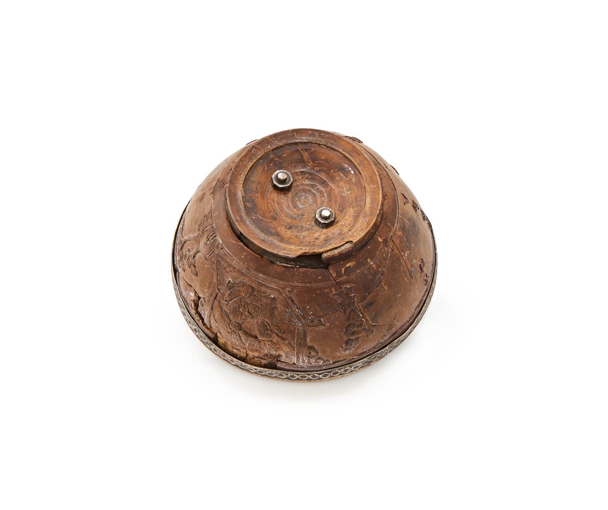 A CHINESE CANTON CARVED COCONUT SHELL BOWL WITH SILVER LINER, MID 19TH CENTURY - Image 5 of 5