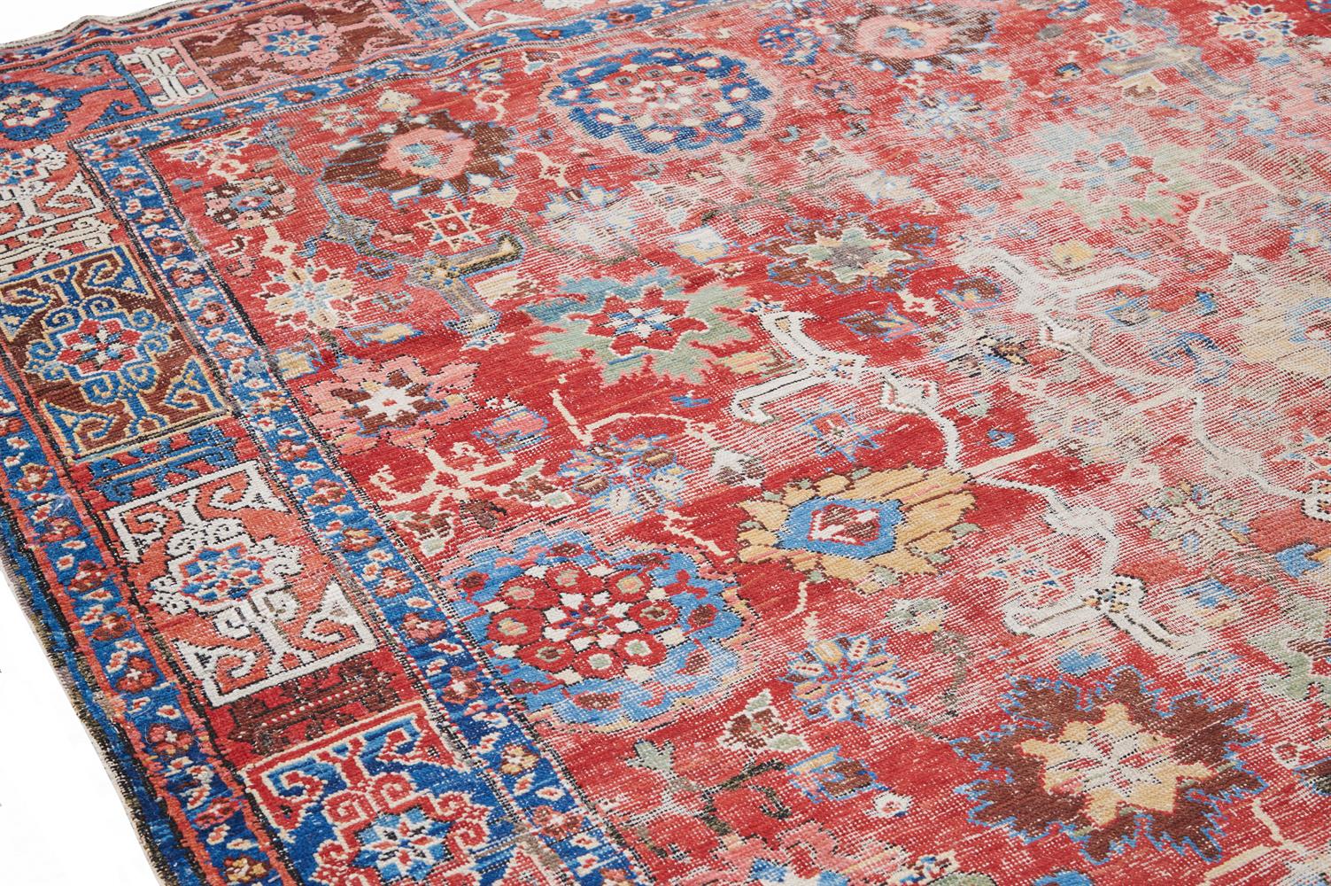 A NORTH WEST PERSIAN CARPET, OF MAHAL PATTERN - Image 2 of 3
