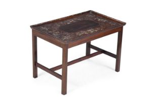 Y A CHINESE EXPORT MOTHER OF PEARL INLAID HONGMU TRAY, 19TH CENTURY