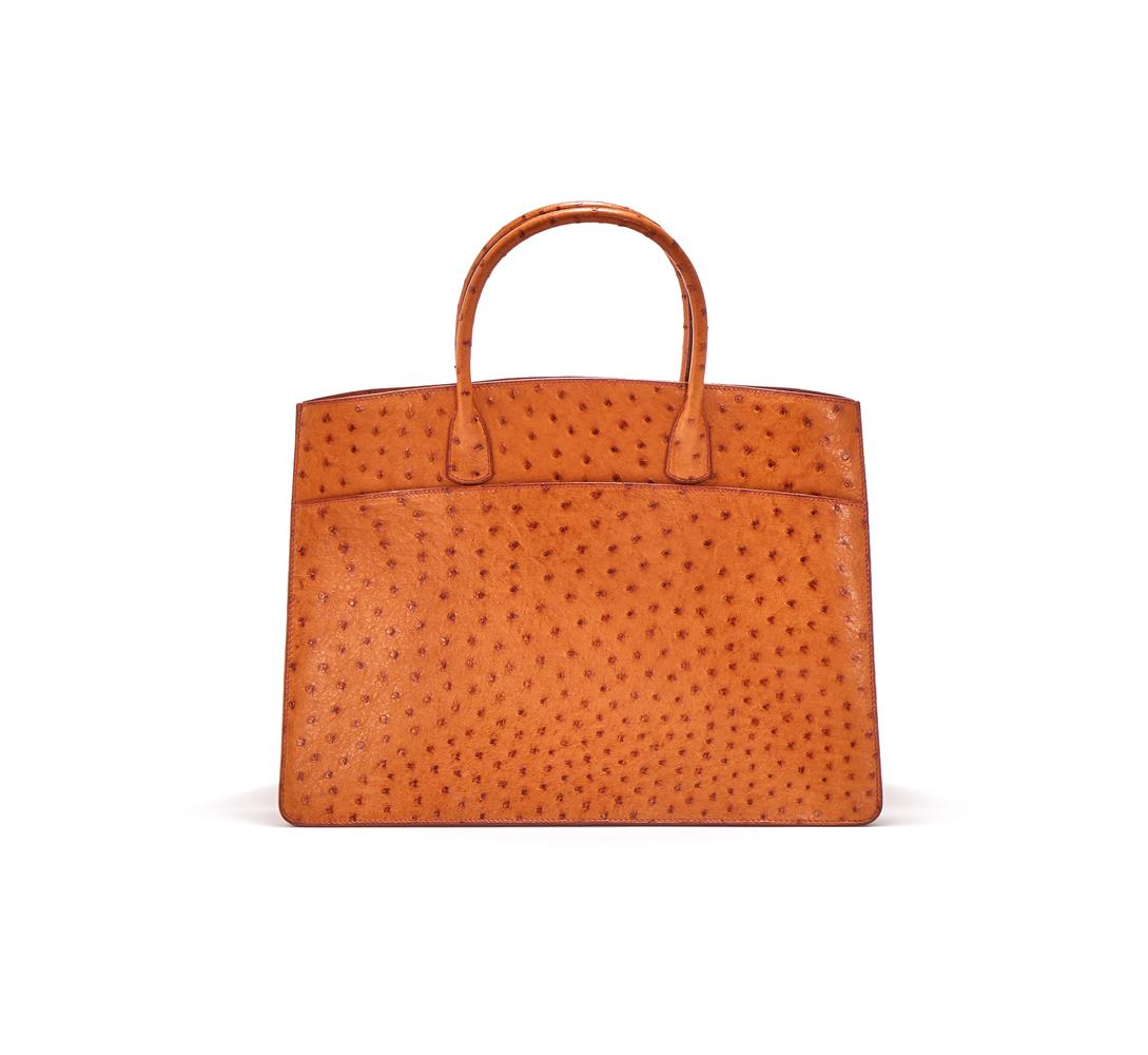 HERMES, WHITE BUS 40, A COGNAC OSTRICH HANDBAG - Image 2 of 4