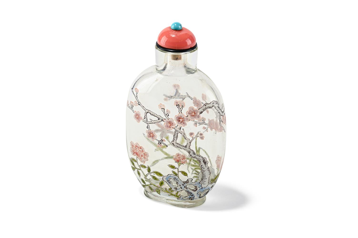 A rare Guyue Xuan enamelled glass snuff bottle - Image 3 of 4