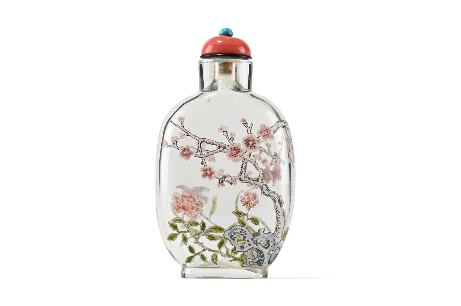 A rare Guyue Xuan enamelled glass snuff bottle