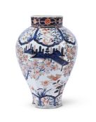 A LARGE HEXAGONAL IMARI VASE, EDO PERIOD, 18TH CENTURY