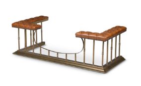 A BRASS AND BROWN LEATHER BUTTON UPHOLSTERED CLUB FENDER, 20TH CENTURY