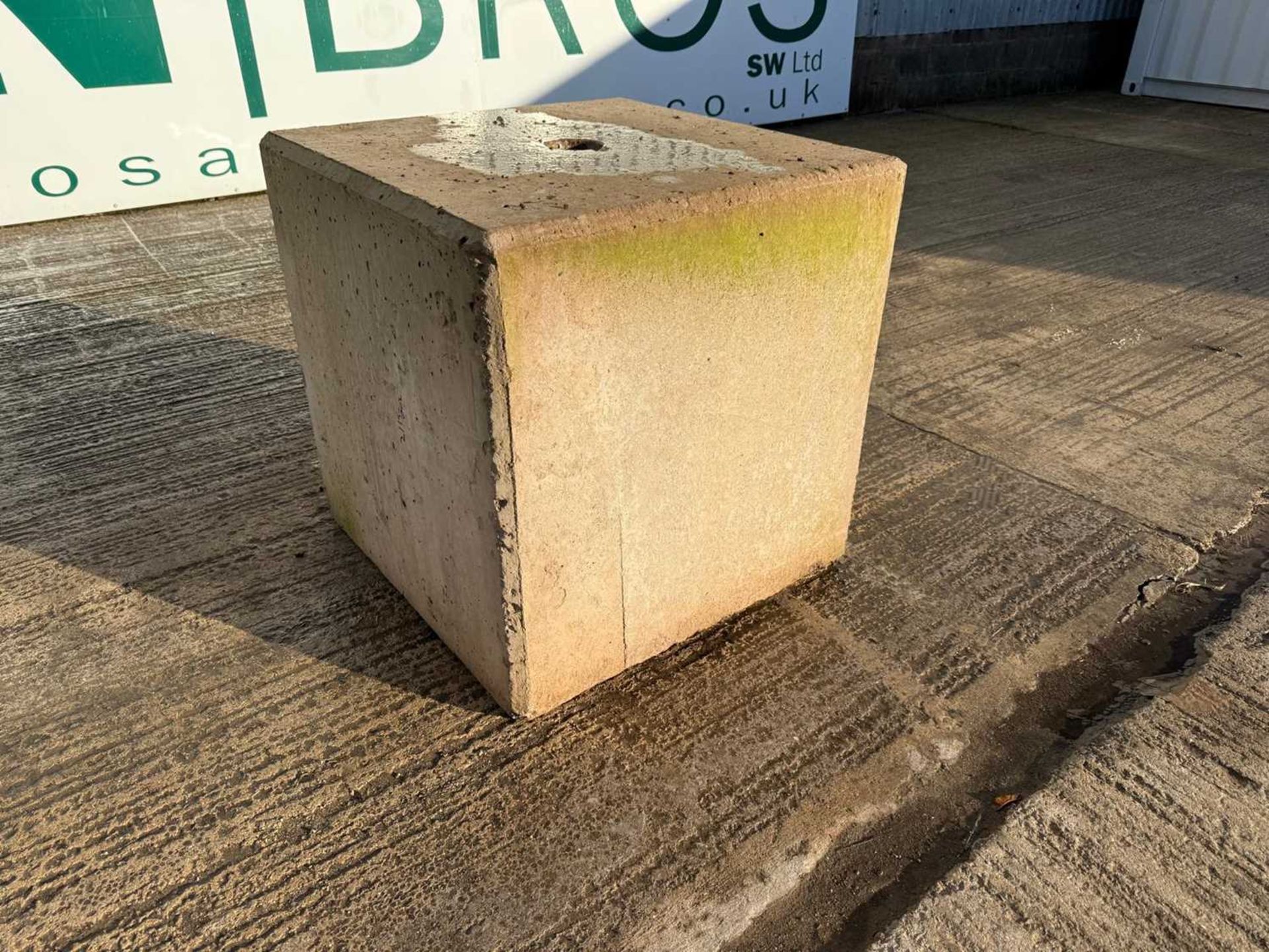 UNRESERVED - Lego Concrete Block Flat Top 800mm x 800mm x 800mm