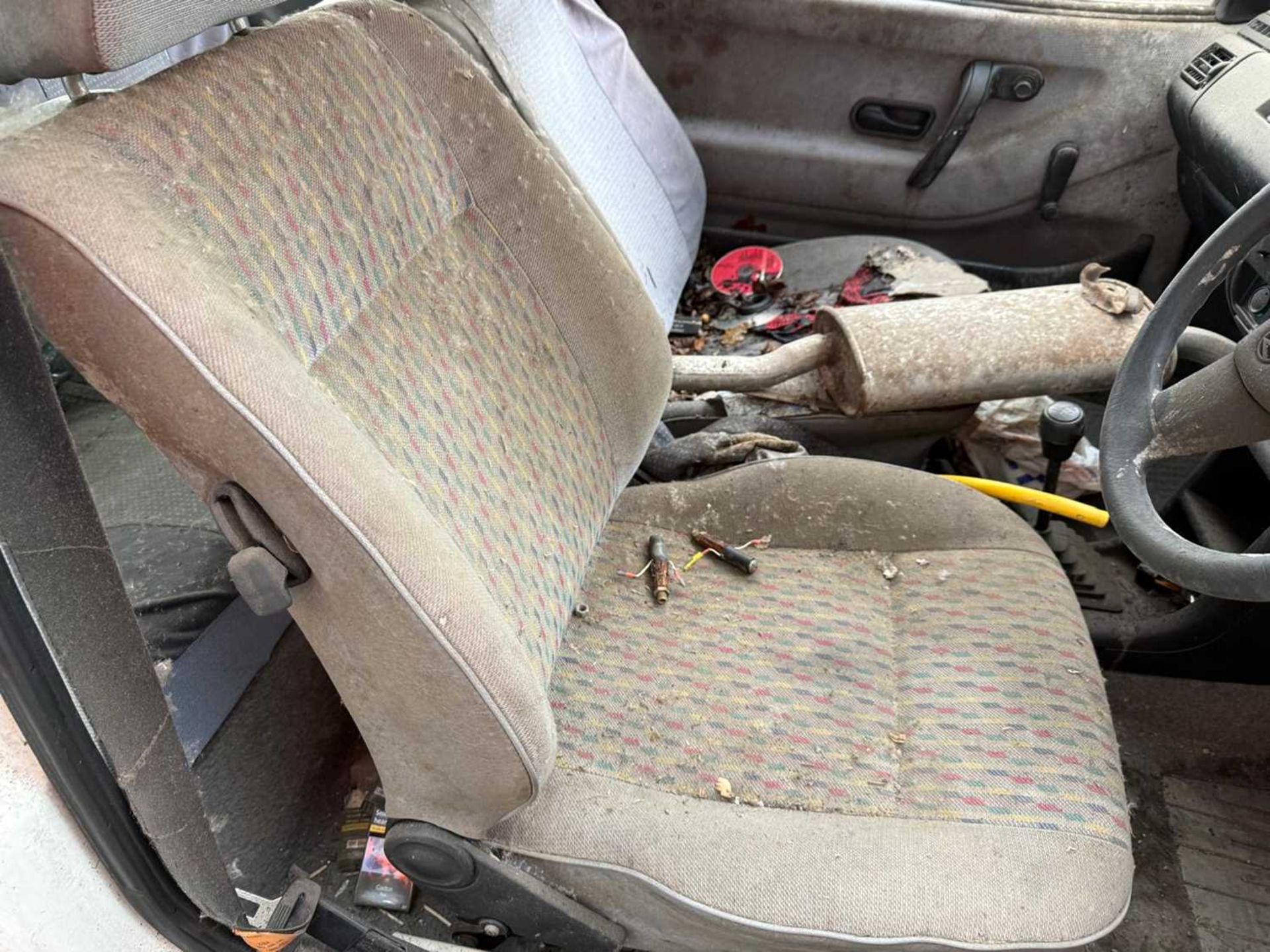 UNRESERVED - 1991 Volkswagen Polo Cl Hatchback1.3l, 4 Speed Manual - Image 15 of 18