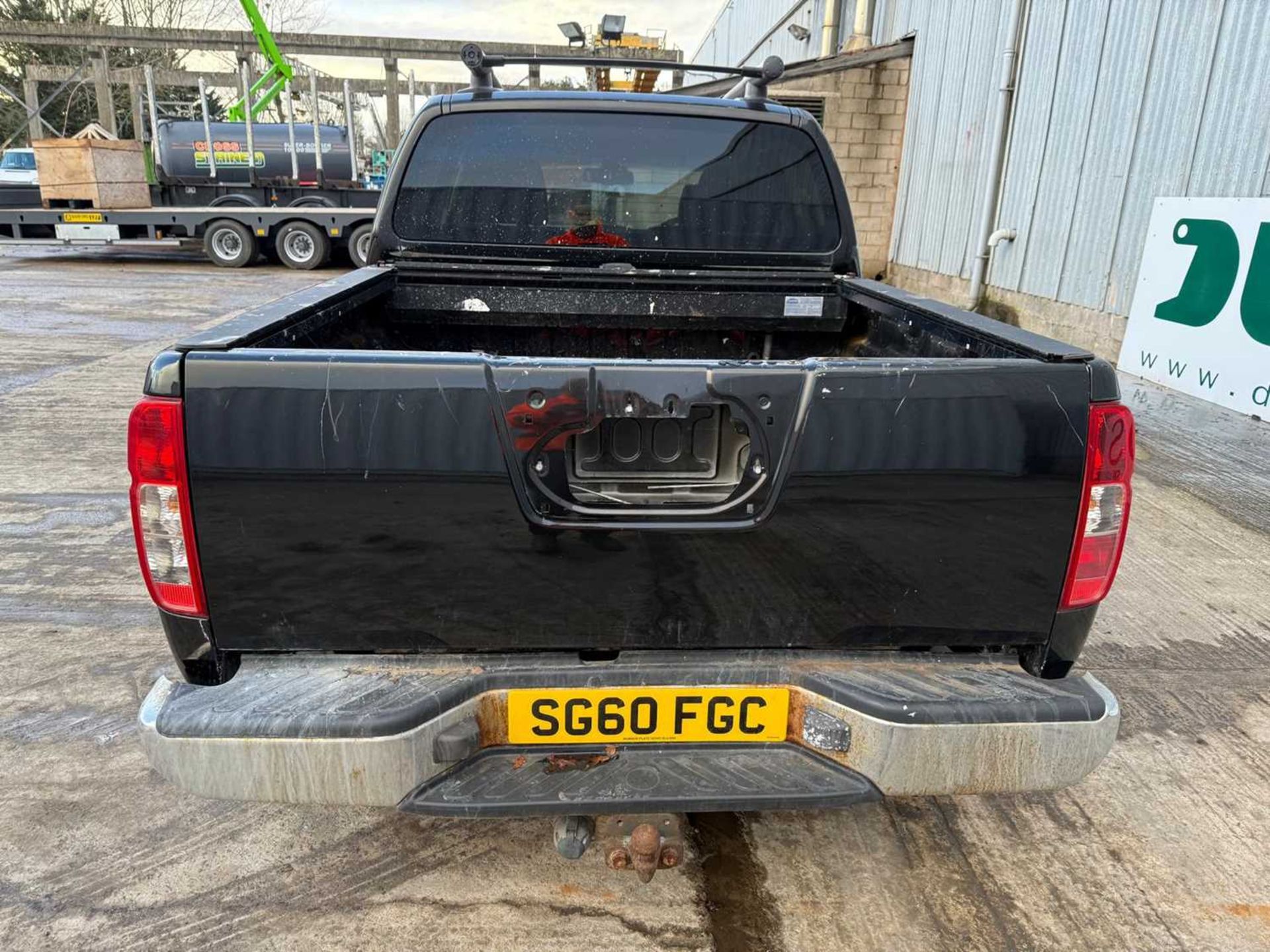 2010 Nissan Navara Tekna DCi Crew Cab Pick Up 2.5 D, Automatic Gear Box, Leather Interior, Electric  - Image 4 of 22