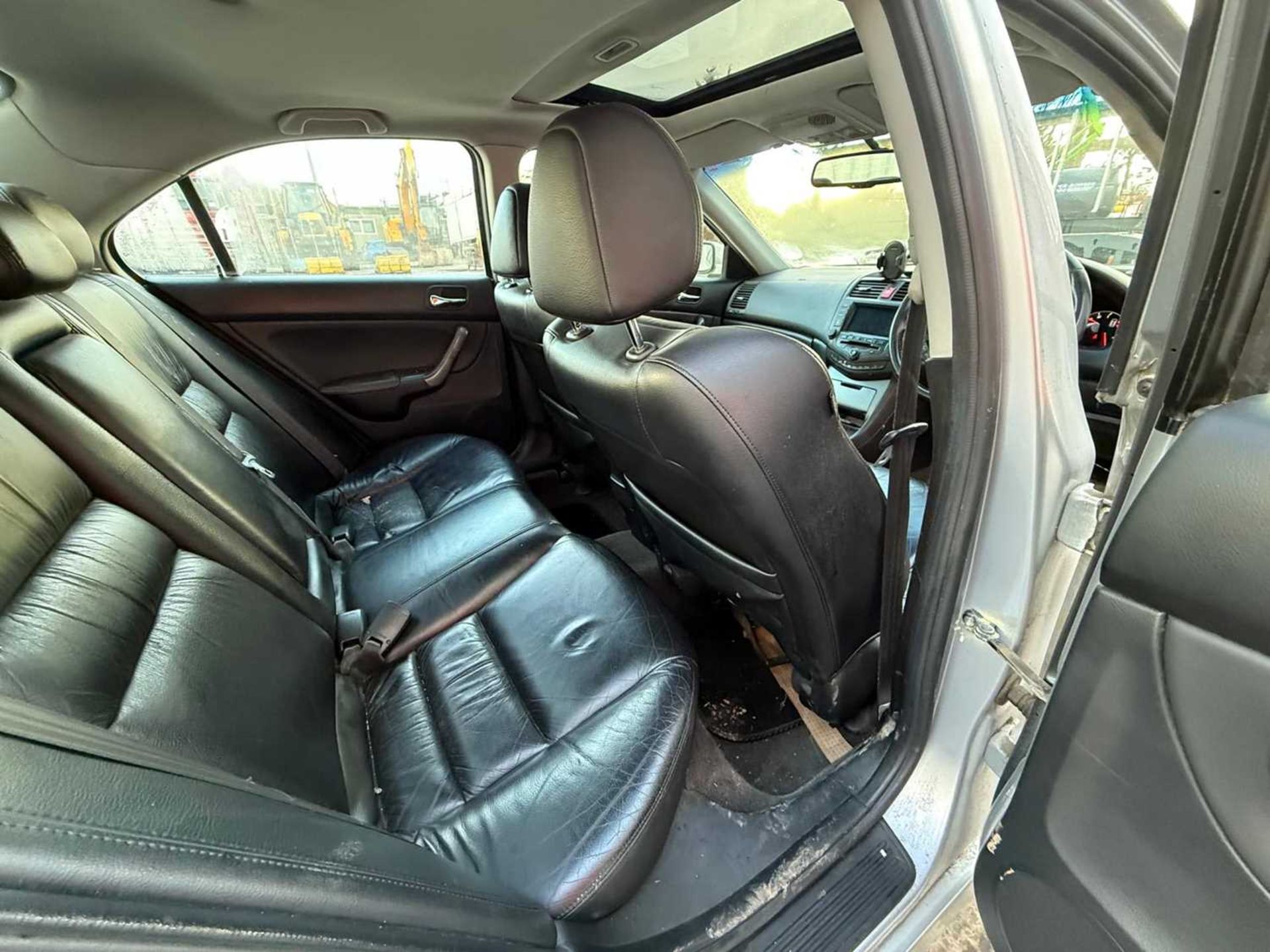 2008 Honda Accord EX I-CDTI 2.2 D, Manual 6 Speed Gear Box, Electric Windows.(Reg Docs Available) - Image 18 of 24