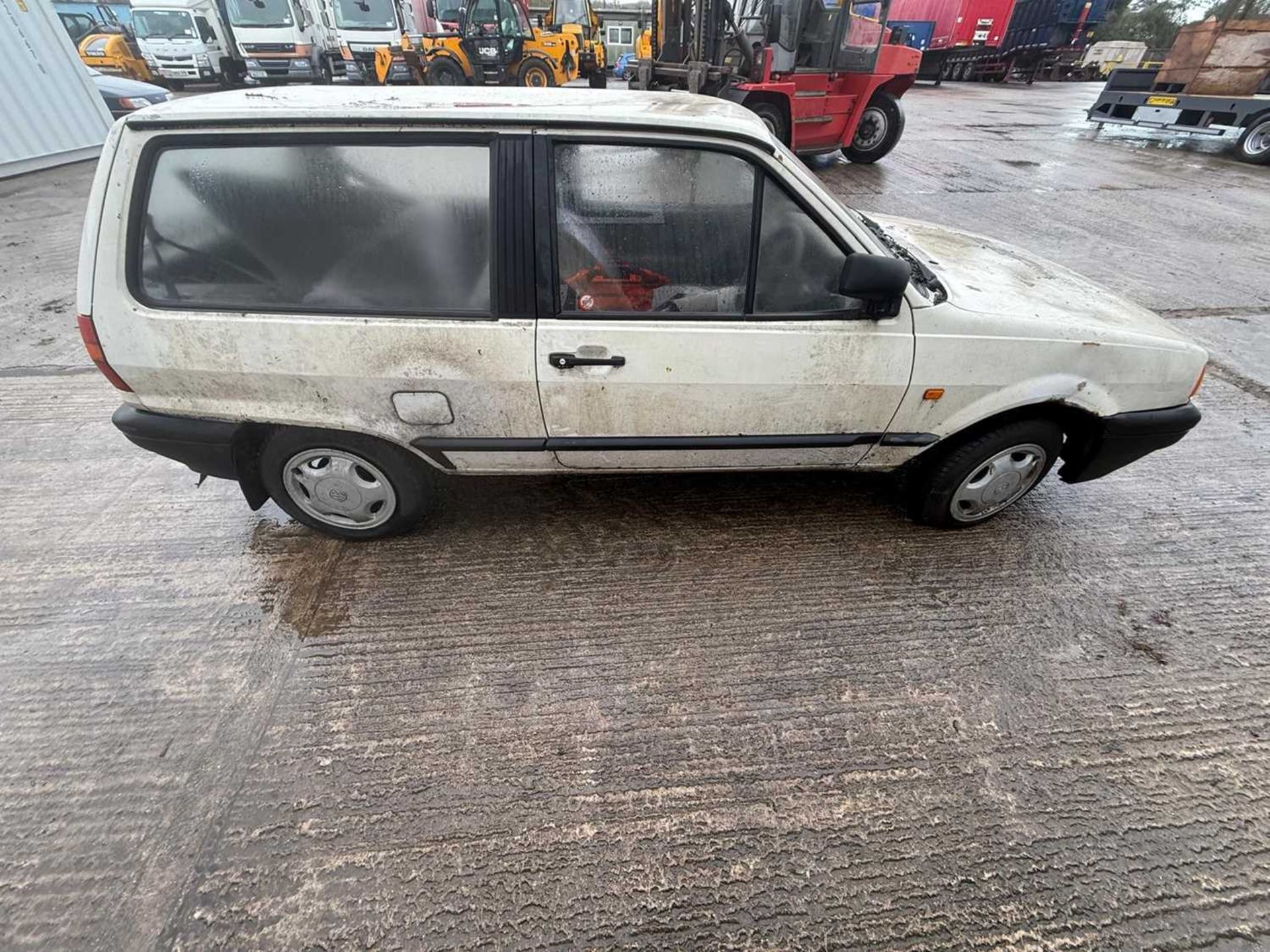 UNRESERVED - 1991 Volkswagen Polo Cl Hatchback1.3l, 4 Speed Manual - Image 6 of 18