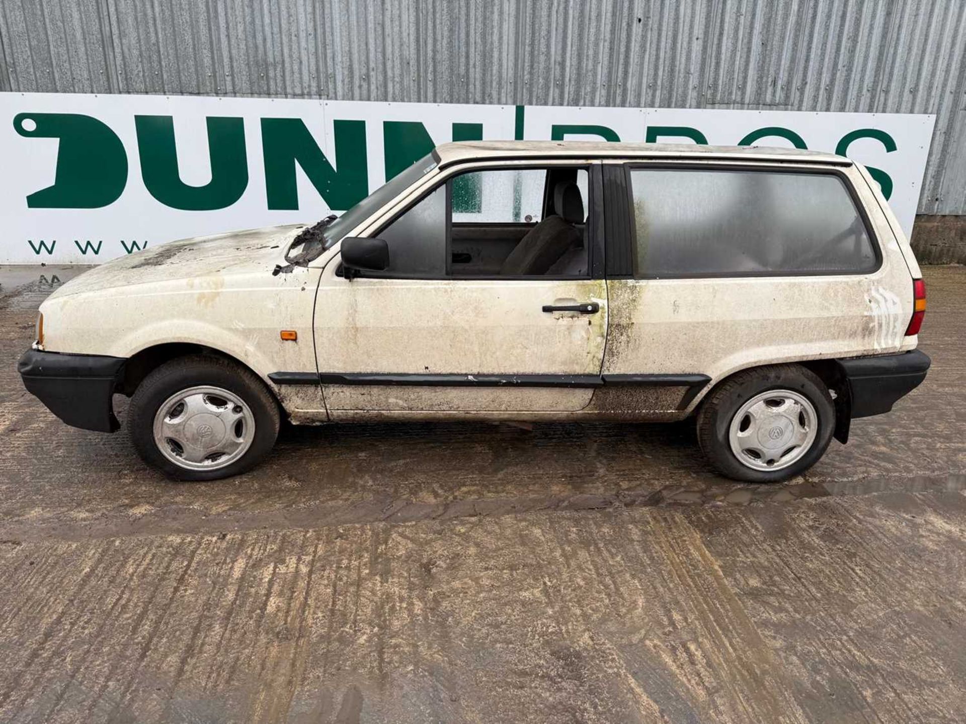 UNRESERVED - 1991 Volkswagen Polo Cl Hatchback1.3l, 4 Speed Manual - Image 2 of 18