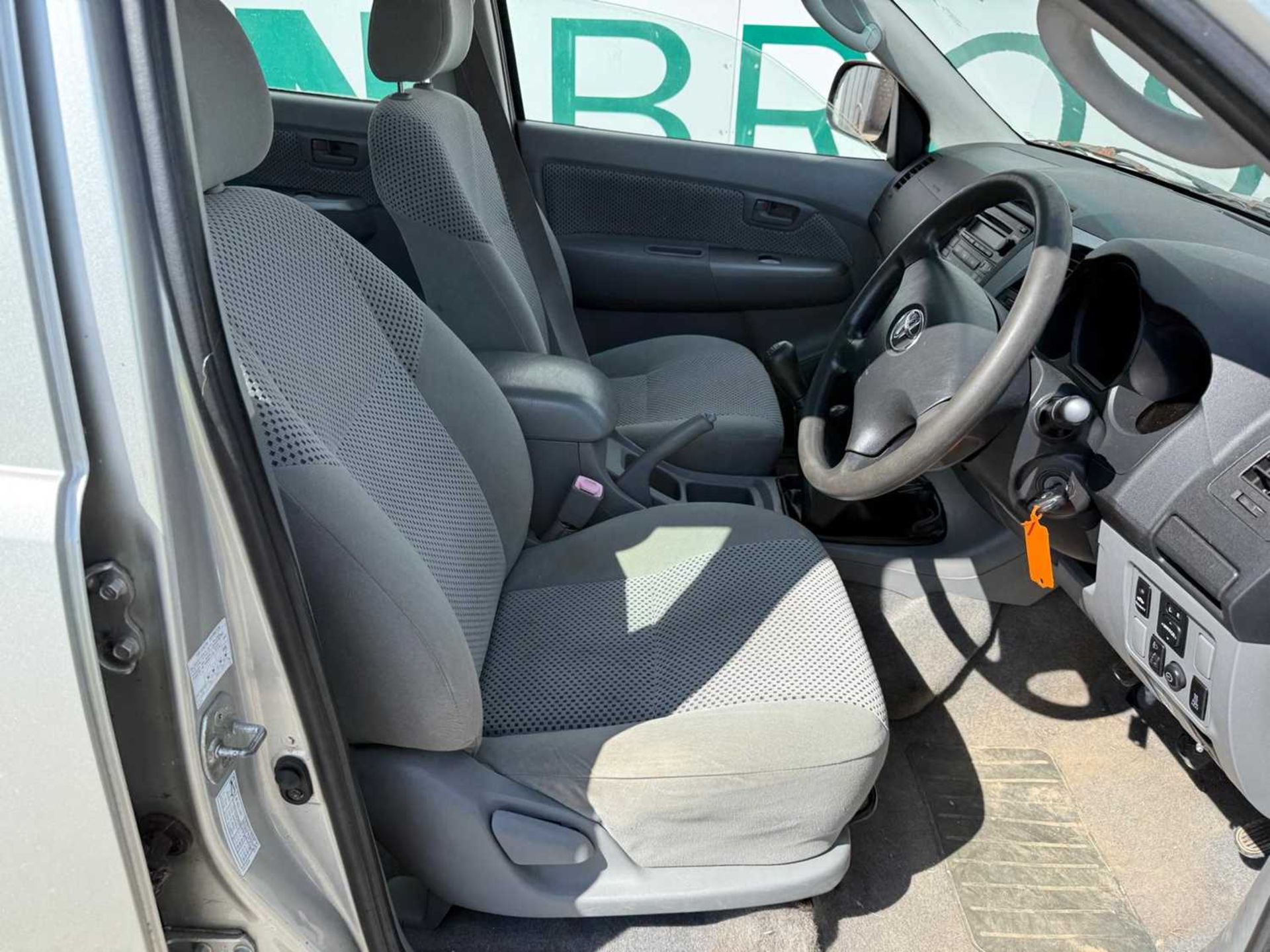 2008 Toyota HiLux 3.0, 4x4 Double Cab, A/C, Tow Bar. - Image 14 of 25