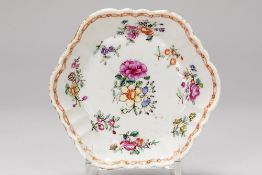 18th Cent. Chinese hexagonal "patti" in porcelain with floral 'Famille Rose' decor