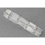 modern ring in white gold (18 carat) with ca 1,20 carat of very high quality baguette cut diamonds