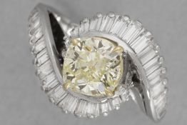 nice 1,80 carat natural fancy Yellow very high quality brilliant cut diamond set in a ring in white