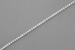 beautiful bracelet in white gold (18 carat) with 3,80 carat of very high quality brilliant cut diamo